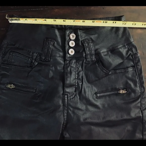 Jeans - Black Leather Look - Picture 3 of 7